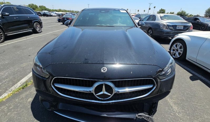 
								MERCEDES-BENZ  C 300 full									