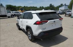 
										Toyota RAV4 full									