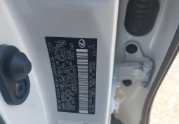 
										Lexus UX 300H full									