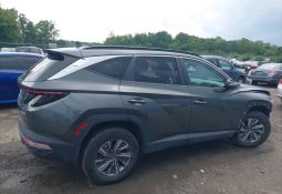 
										Hyundai Tucson full									
