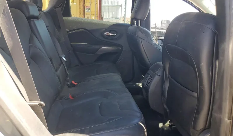 
								Jeep Cherokee full									