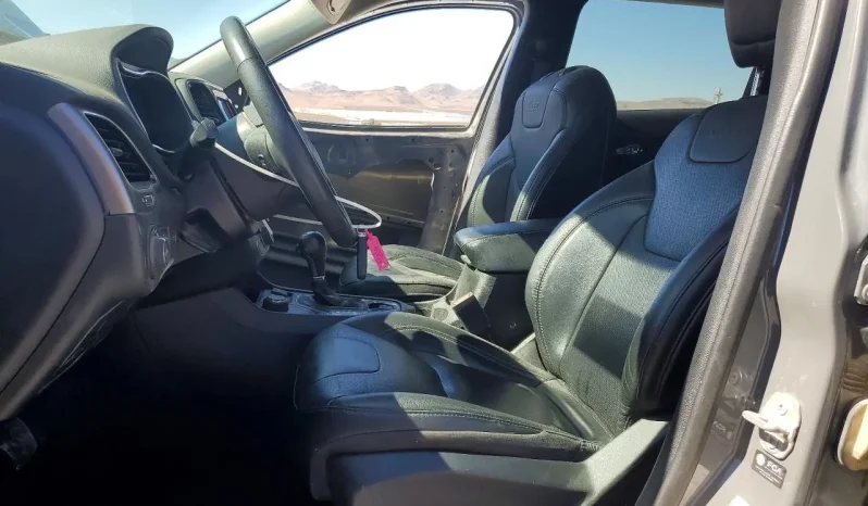 
								Jeep Cherokee full									