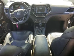 
										Jeep Cherokee full									