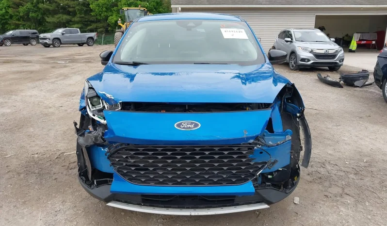 
								Ford Escape full									