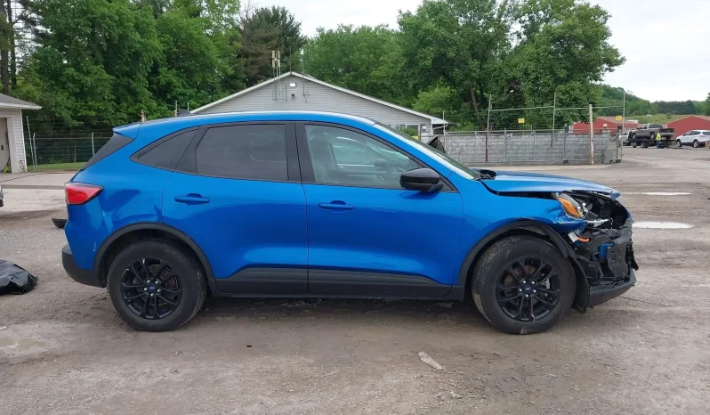
								Ford Escape full									
