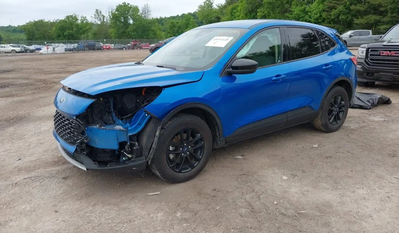 
								Ford Escape full									