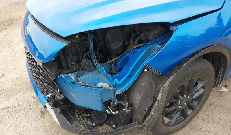 
								Ford Escape full									