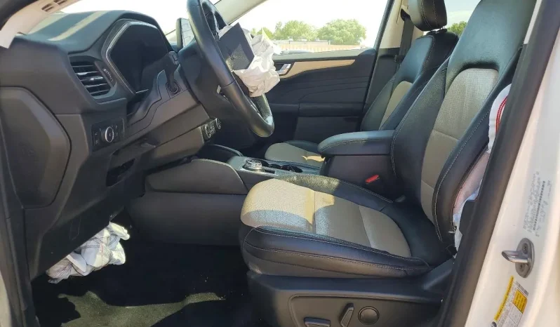 
								Ford Escape full									