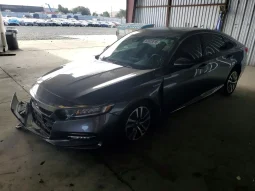 
										2020 Honda Accord full									