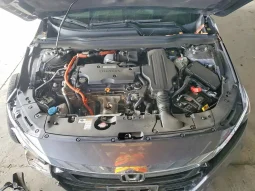 
										2020 Honda Accord full									