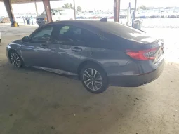 
										2020 Honda Accord full									