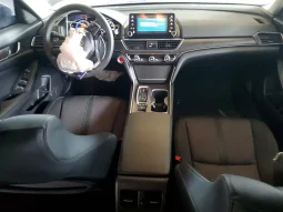 
										2020 Honda Accord full									
