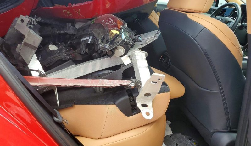 
								Lexus NX full									