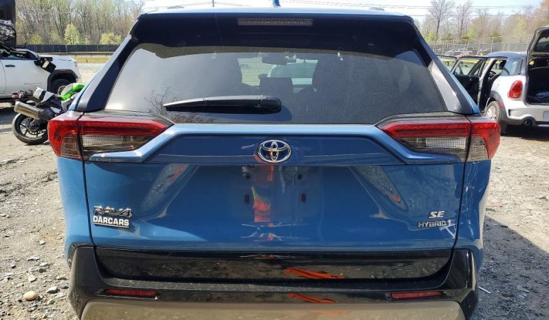 
								Toyota RAV4 full									