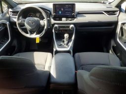 
										Toyota RAV4 full									