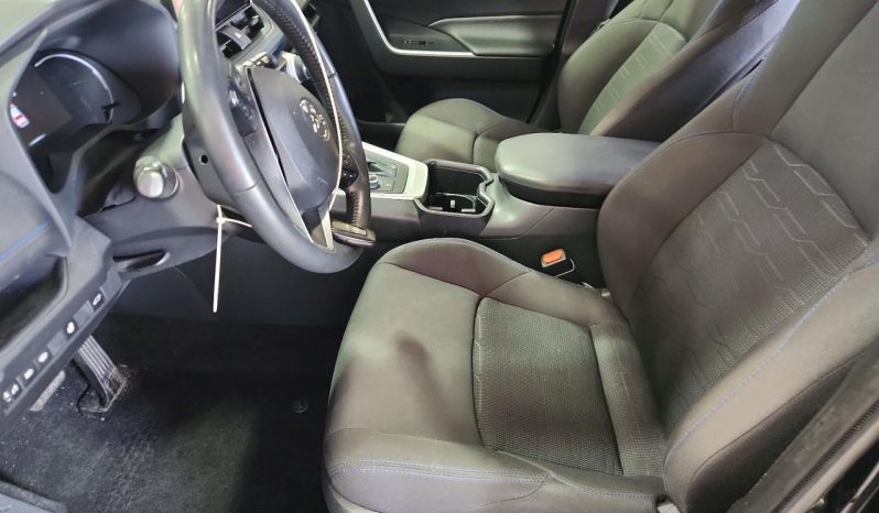 
								Toyota RAV4 full									