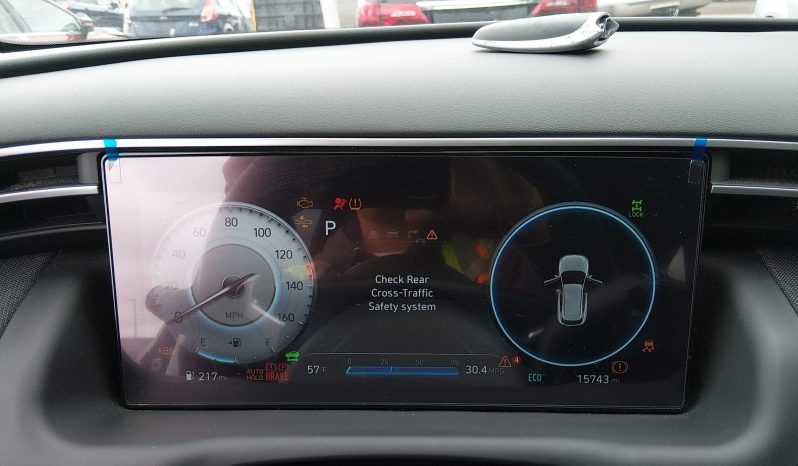 
								Hyundai Tucson full									