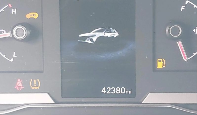 
								Hyundai Tucson full									
