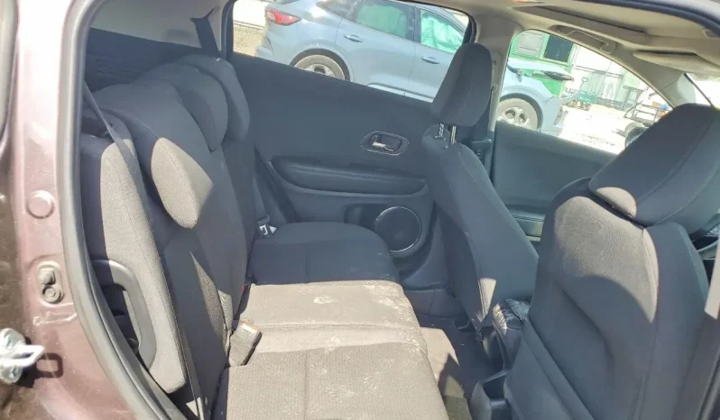 
								Honda HR-V full									