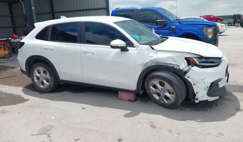 
								Honda HR-V full									