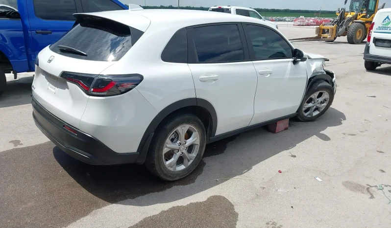 
								Honda HR-V full									