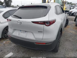 
										Mazda CX-30 full									