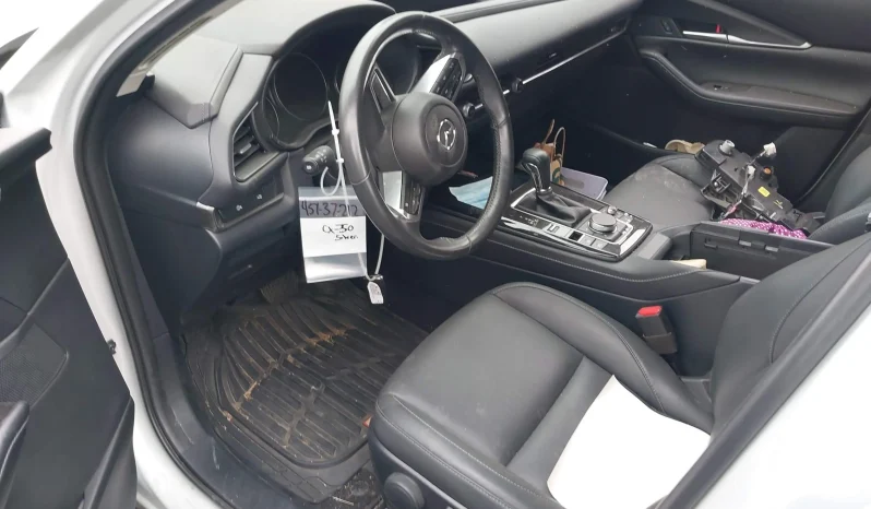 
								Mazda CX-30 full									