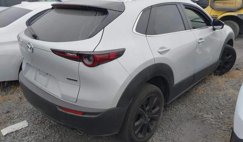 
								Mazda CX-30 full									