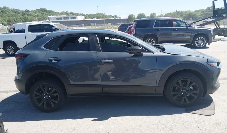 
								Mazda CX-30 full									