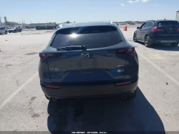 
										Mazda CX-30 full									