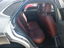 
										Mazda CX-30 full									
