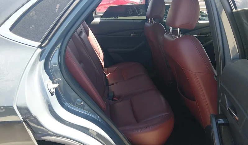 
								Mazda CX-30 full									