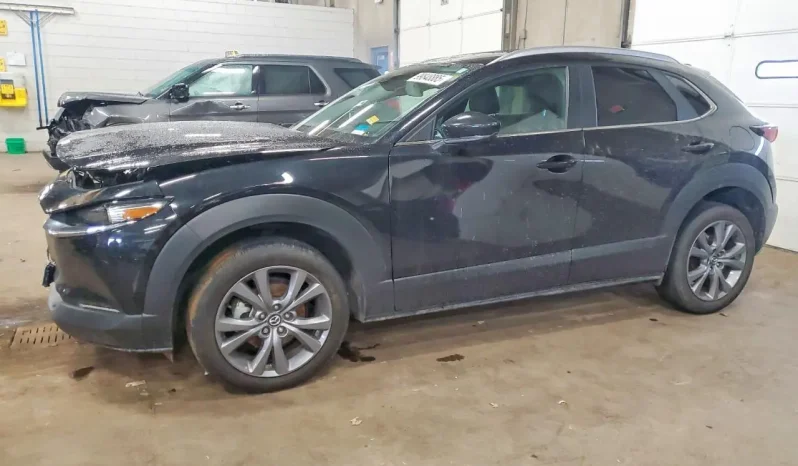 
								Mazda CX-30 full									