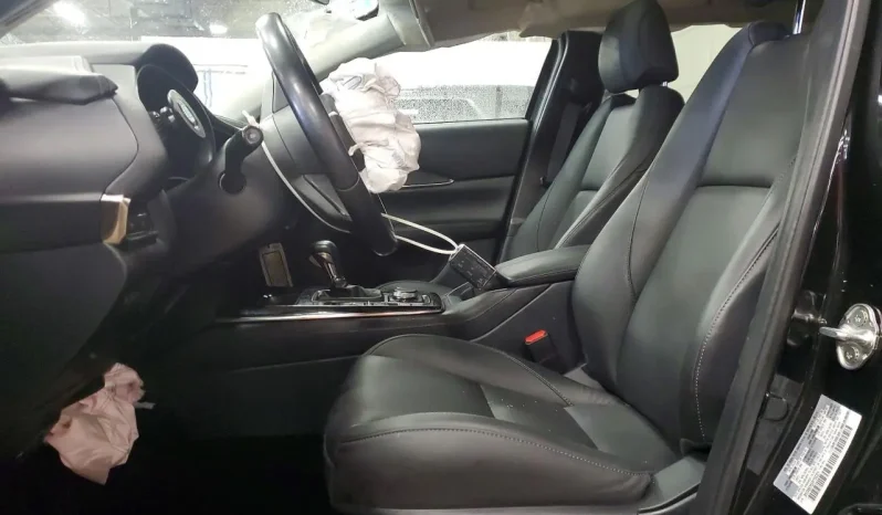 
								Mazda CX-30 full									