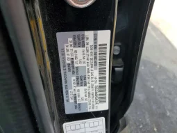 
										Mazda CX-30 full									