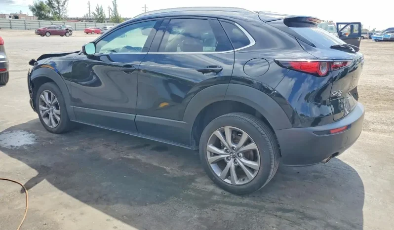 
								Mazda CX-30 full									