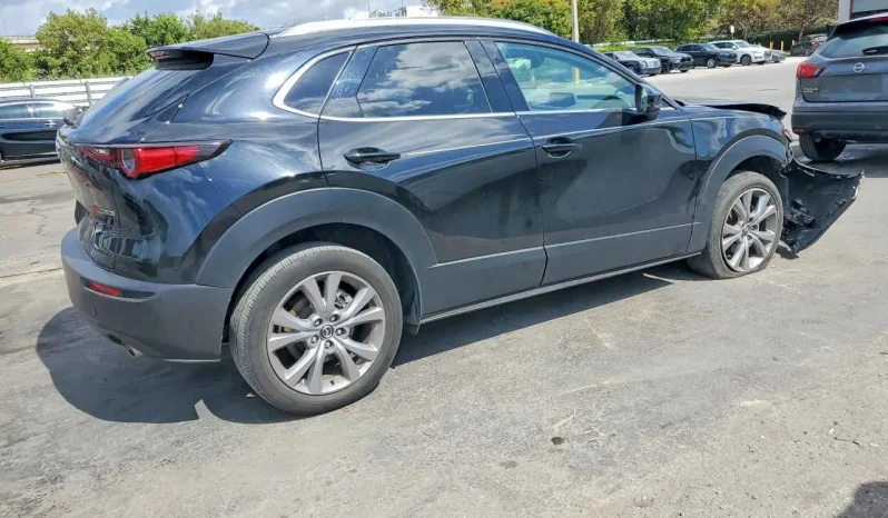 
								Mazda CX-30 full									