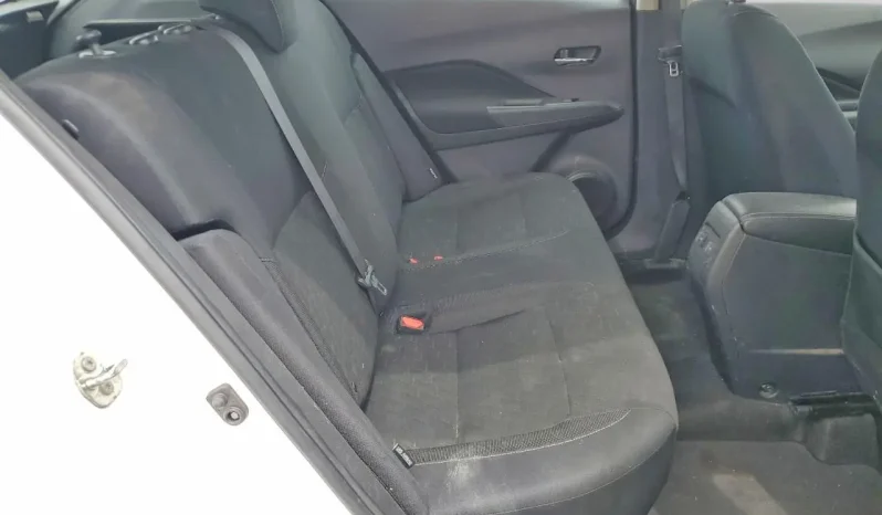 
								Nissan Kicks full									