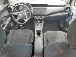 
										Nissan Kicks full									