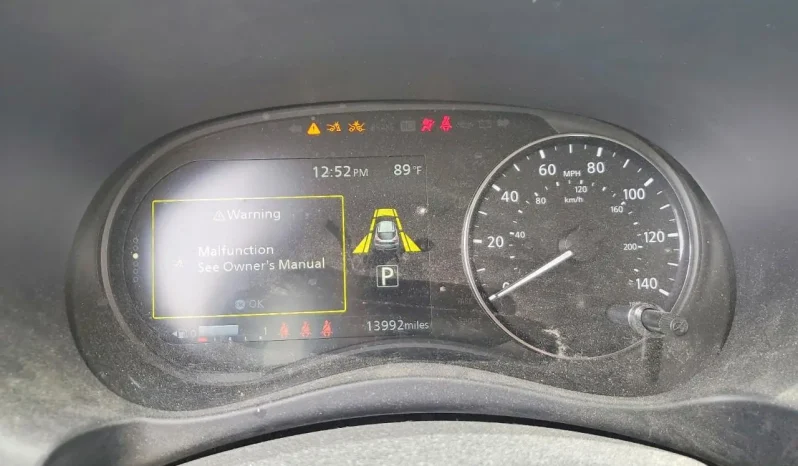 
								Nissan Kicks full									