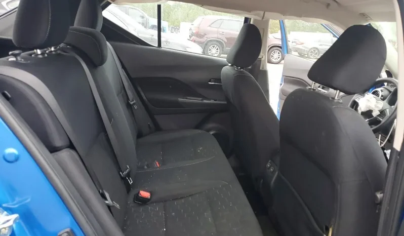 
								Nissan Kicks full									
