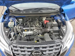 
										Nissan Kicks full									