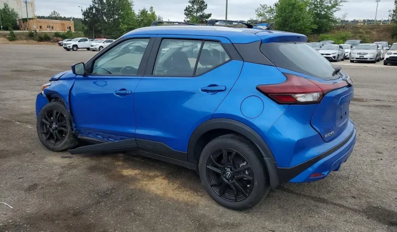 
								Nissan Kicks full									