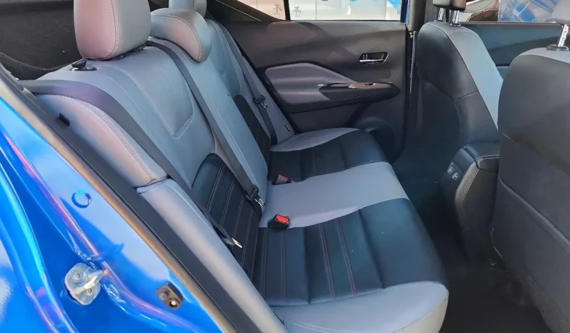 
								Nissan Kicks full									