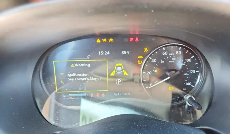 
								Nissan Kicks full									