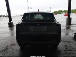 
										Nissan Kicks full									
