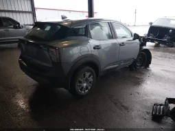 
										Nissan Kicks full									