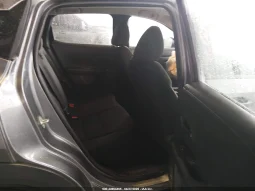 
										Nissan Kicks full									