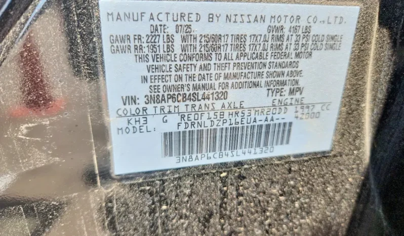 
								Nissan Kicks full									