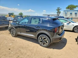 
										Nissan Kicks full									